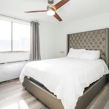 アトランタJust Renovated 3 Br/2Bath/ Parking+ Downtown Viewアパートメント エクステリア 写真