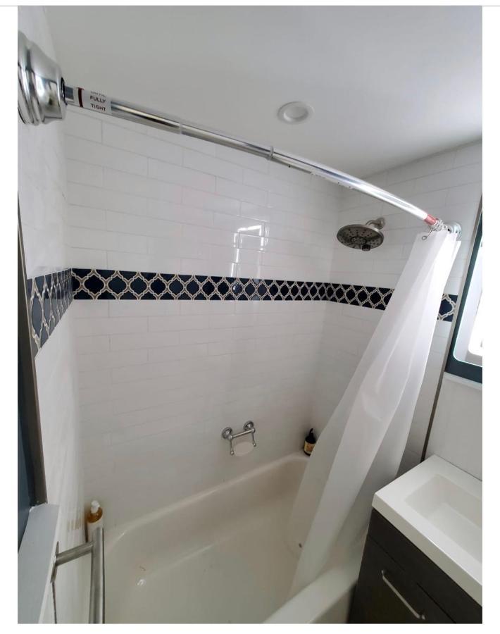 アトランタJust Renovated 3 Br/2Bath/ Parking+ Downtown Viewアパートメント エクステリア 写真