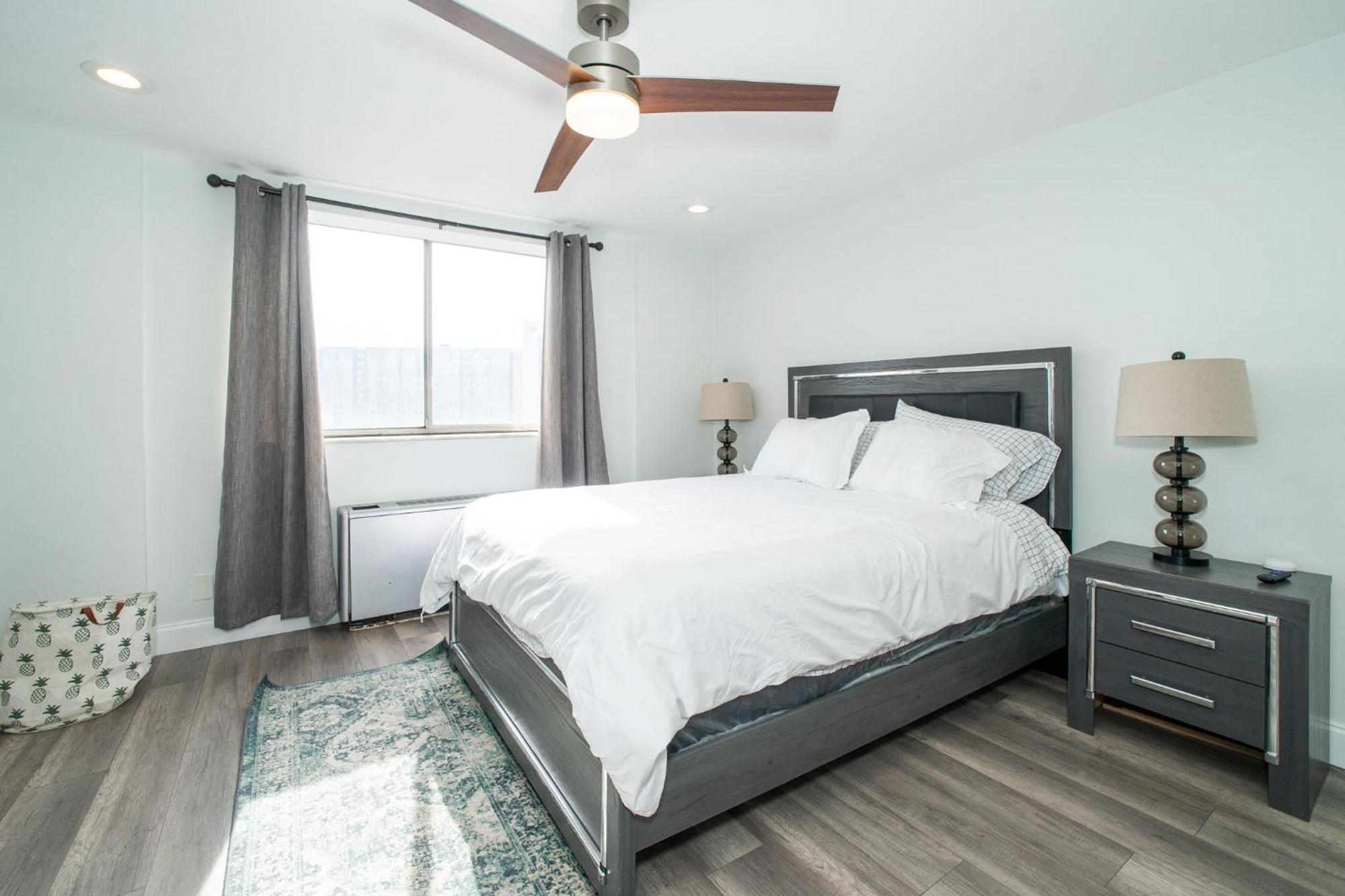 アトランタJust Renovated 3 Br/2Bath/ Parking+ Downtown Viewアパートメント エクステリア 写真