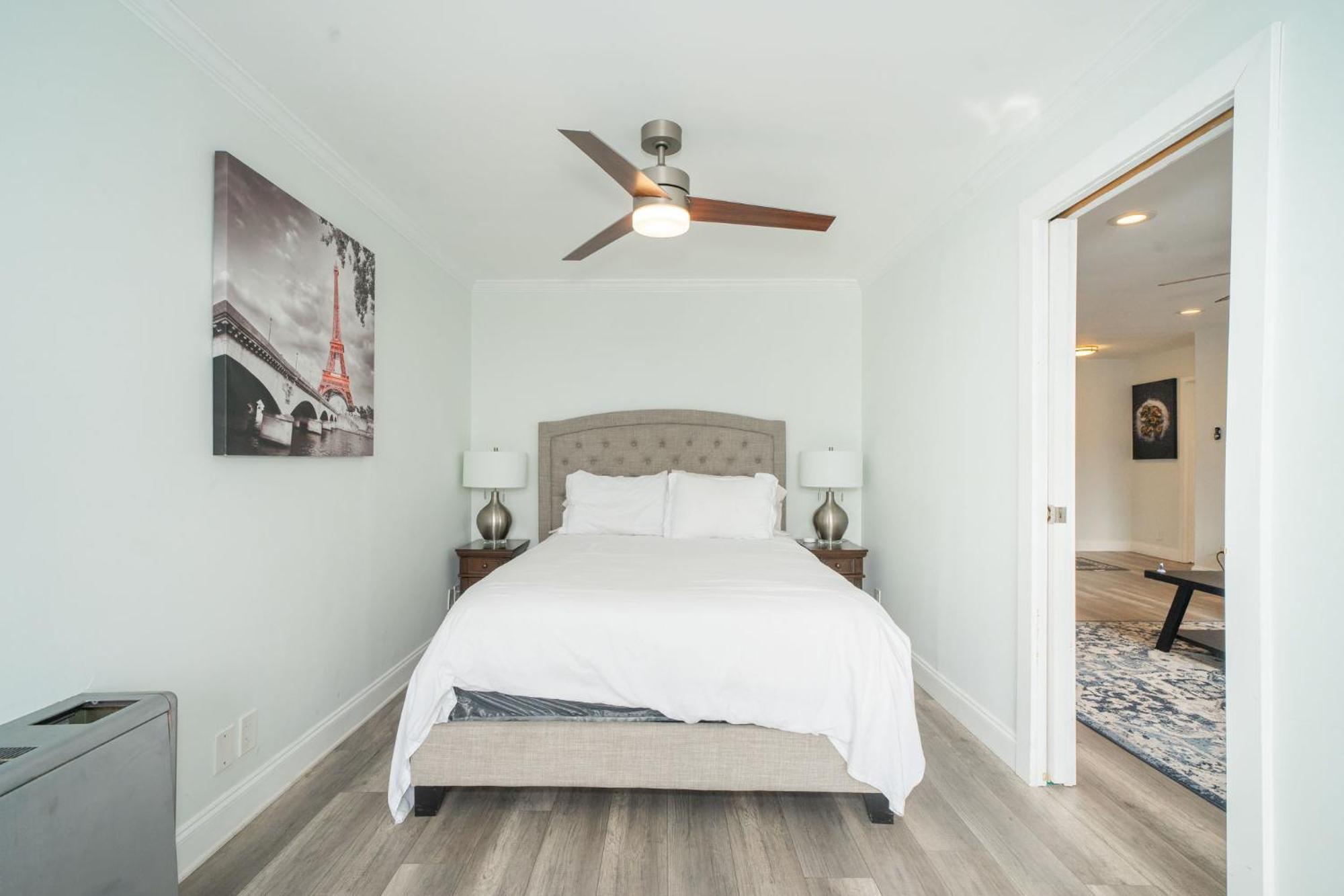 アトランタJust Renovated 3 Br/2Bath/ Parking+ Downtown Viewアパートメント エクステリア 写真